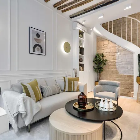 Historical House In The Heart Of - 5 Сasa de vacaciones *